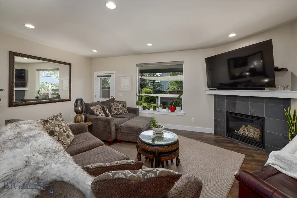 98 Ramshorn Peak Lane Bozeman MT 59718