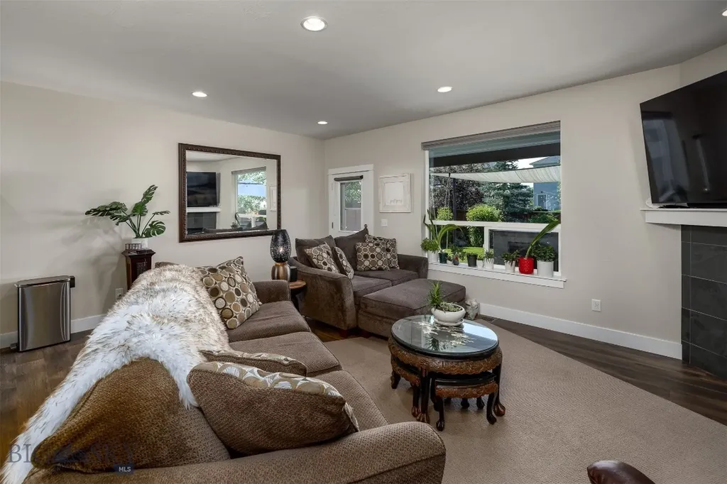 98 Ramshorn Peak Lane Bozeman MT 59718
