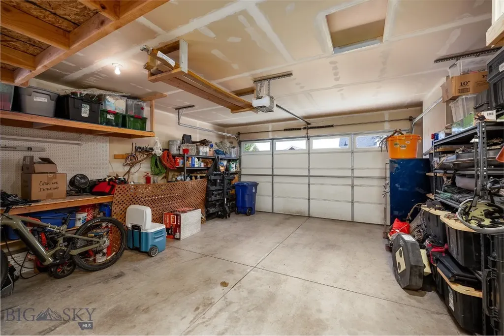 98 Ramshorn Peak Lane Bozeman MT 59718
