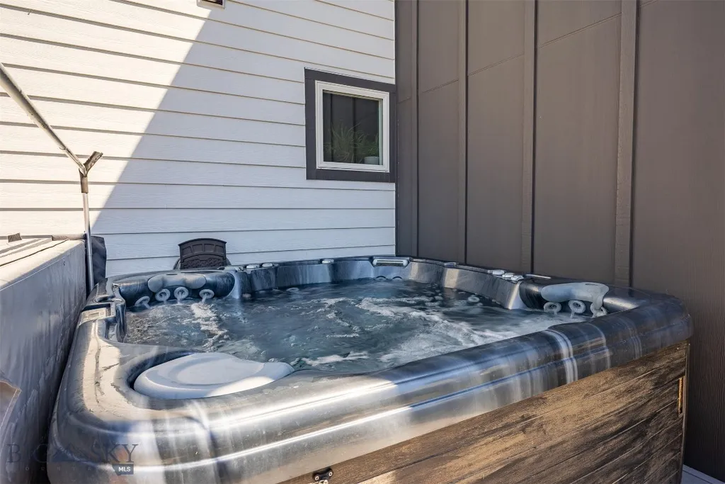 98 Ramshorn Peak Lane Bozeman MT 59718