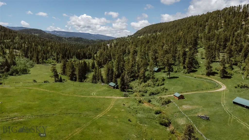 Lewistown MT 59457
