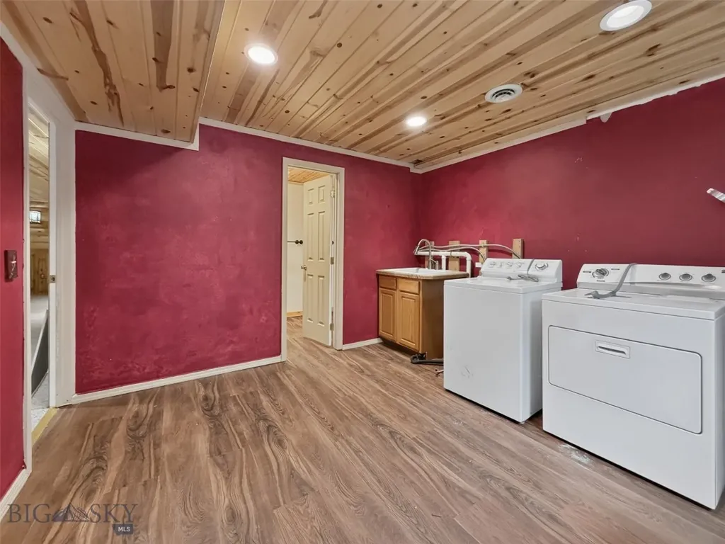 807 Spooner Road Belgrade MT 59714