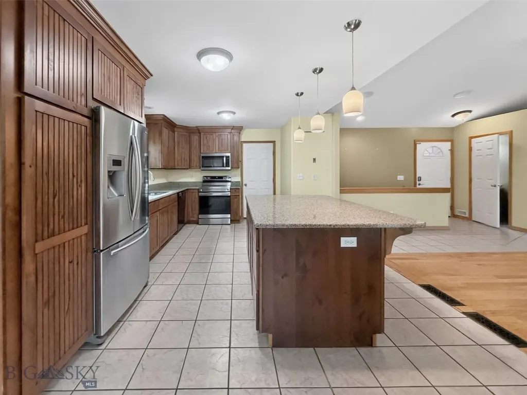 807 Spooner Road Belgrade MT 59714
