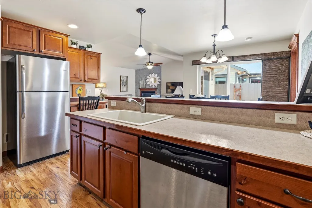 1007 Cottonwood Road Bozeman MT 59718