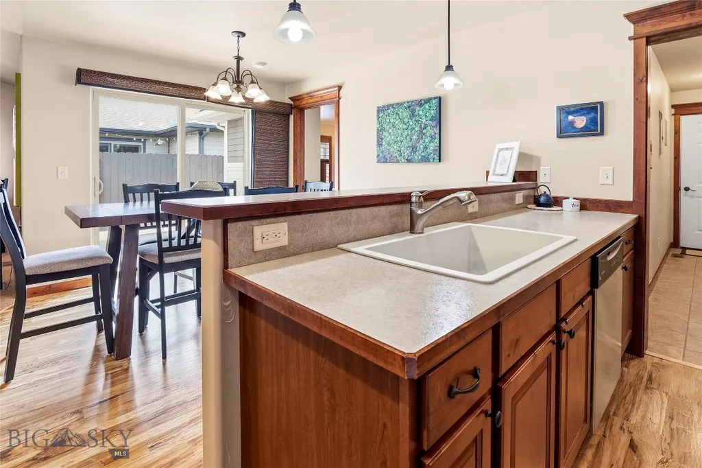 1007 Cottonwood Road Bozeman MT 59718
