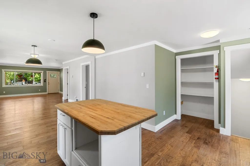 310 S 9th Street Livingston MT 59047