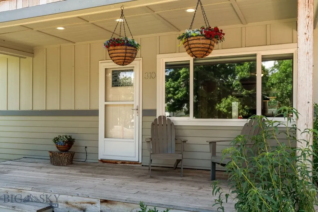 310 S 9th Street Livingston MT 59047