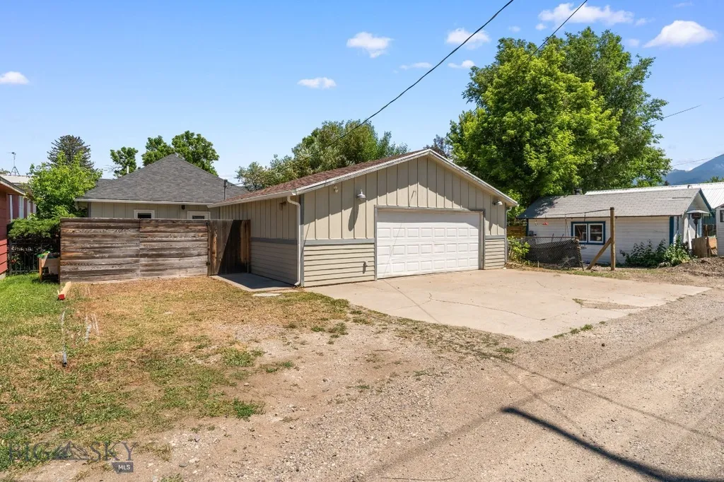310 S 9th Street Livingston MT 59047