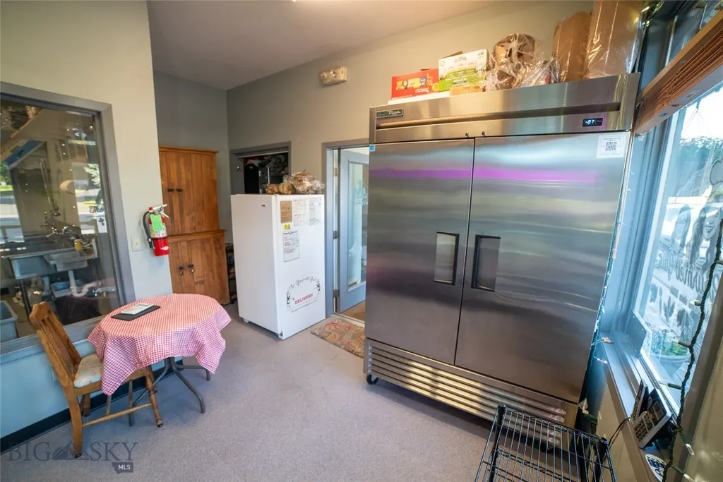 77 Aspen Leaf Big Sky MT 59716