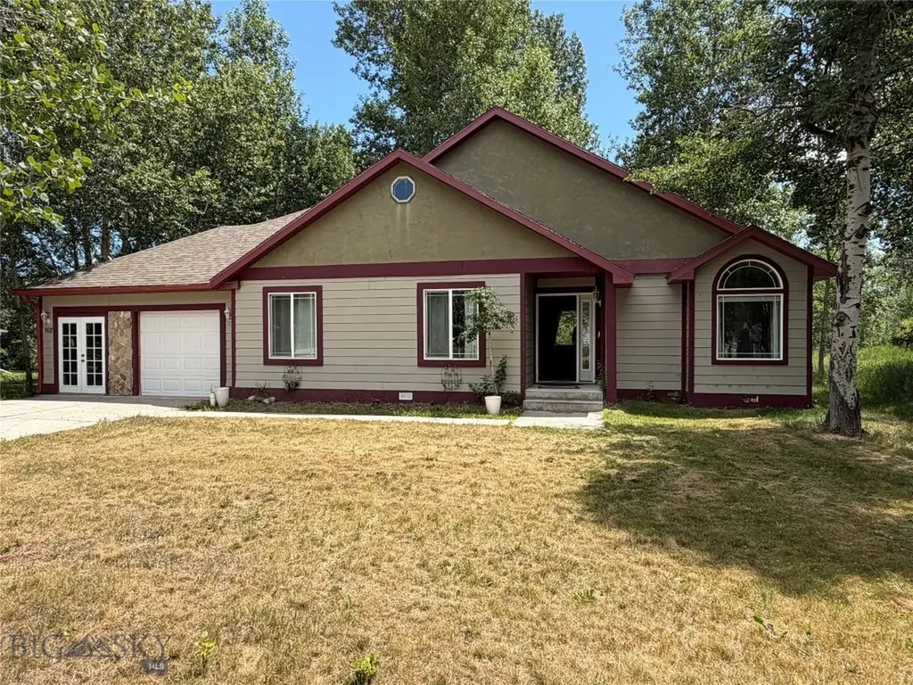 102 S 3rd Street Roberts MT 59070