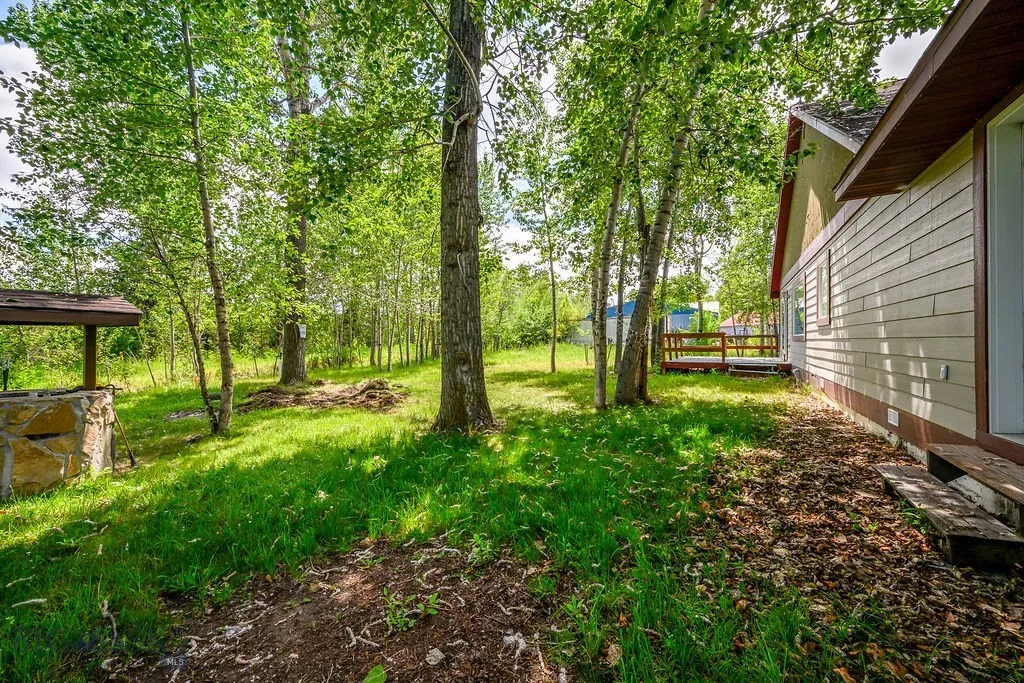 102 S 3rd Street Roberts MT 59070