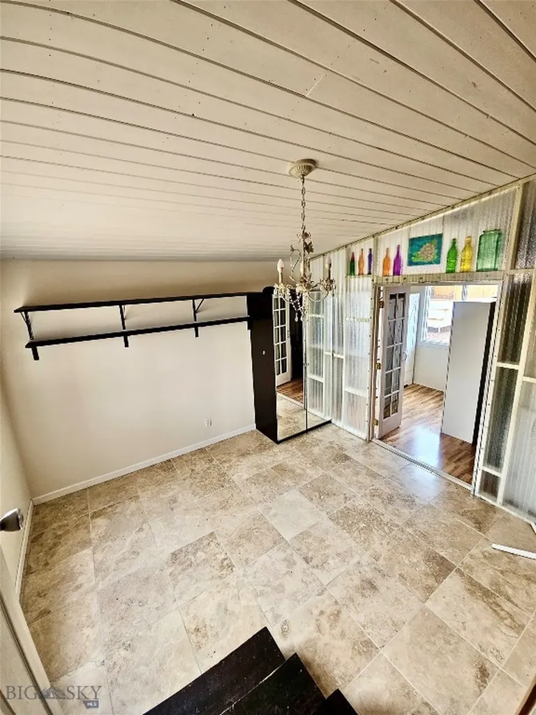 320 & 324 Oak Street Sweet Grass MT 59484