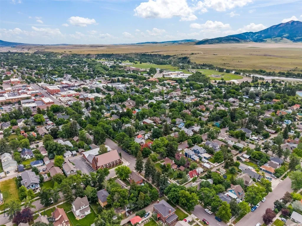 130 S 5th Street Livingston MT 59047