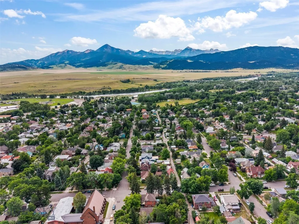 130 S 5th Street Livingston MT 59047
