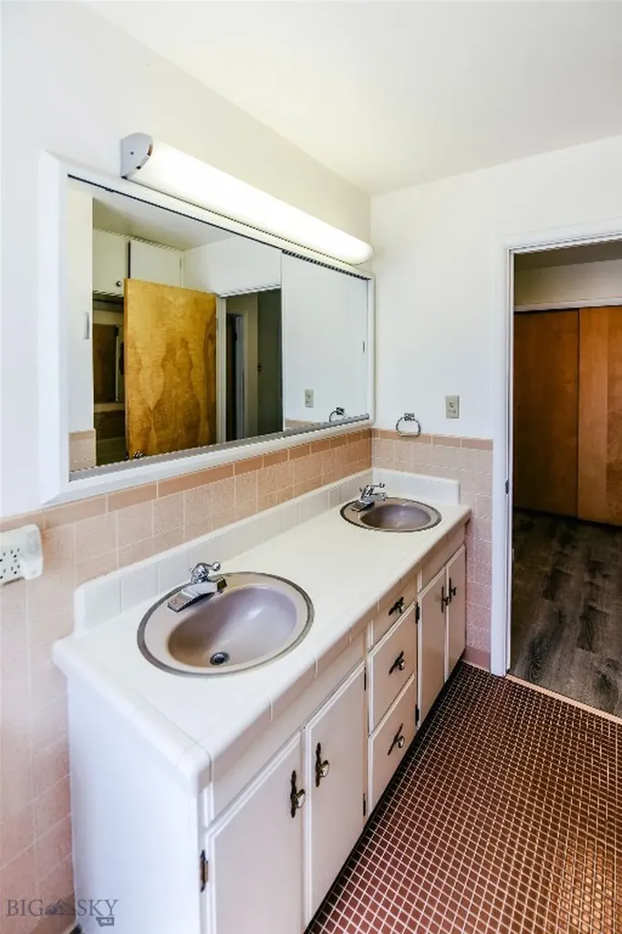 635 E Morse Street Dillon MT 59725