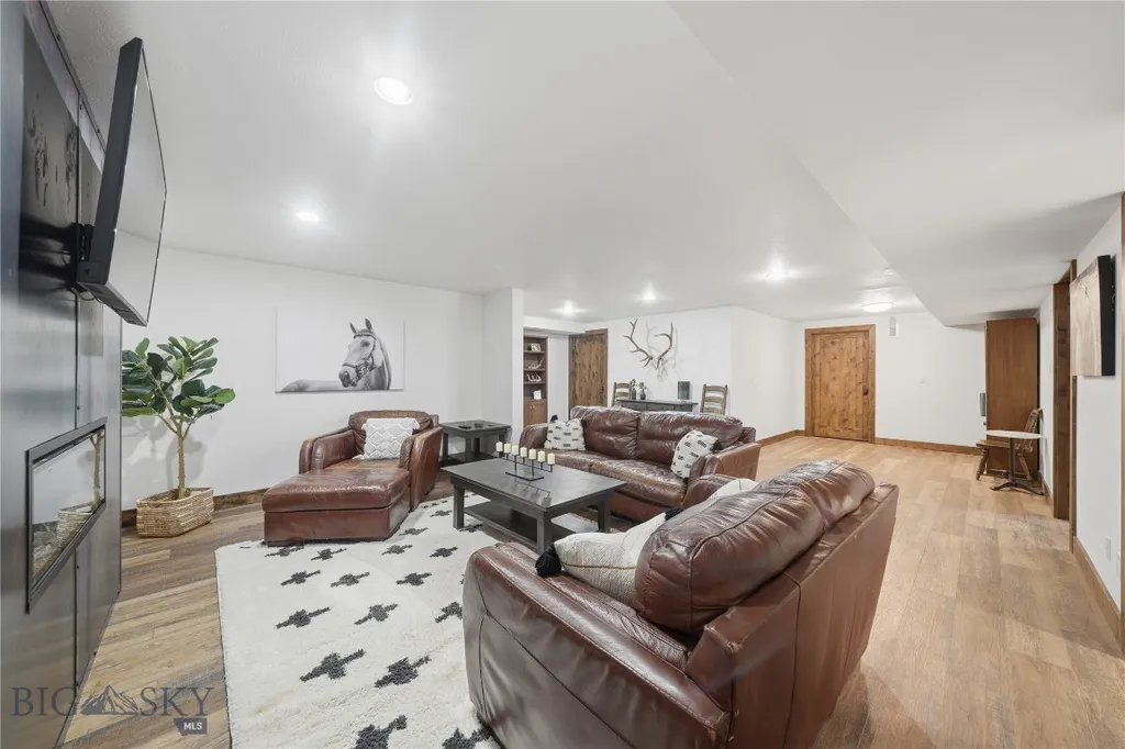 977 Trailcrest Drive Bozeman MT 59718