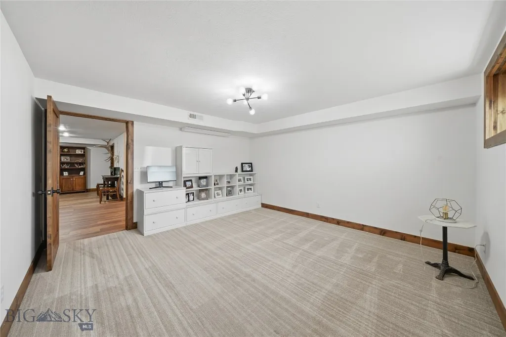 977 Trailcrest Drive Bozeman MT 59718
