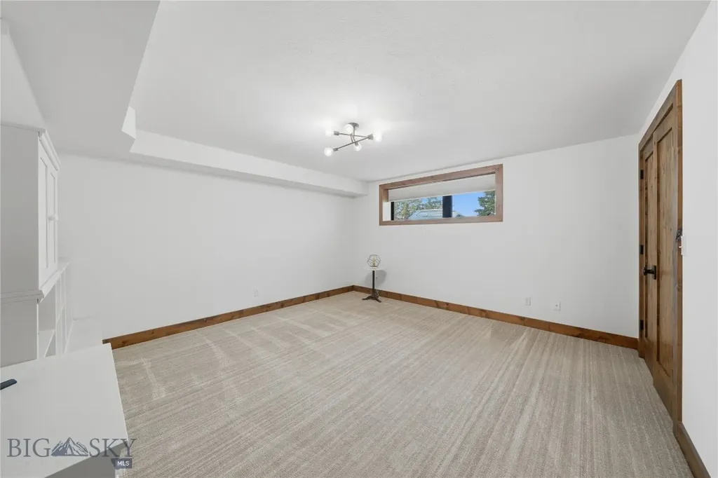 977 Trailcrest Drive Bozeman MT 59718