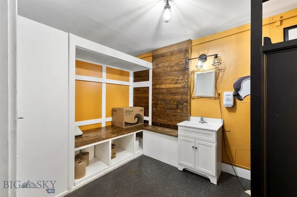 675 S Montana Butte MT 59701