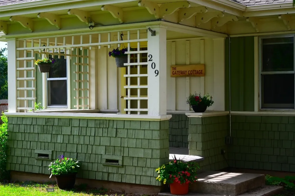 209 Bozeman Street Gallatin Gateway MT 59730