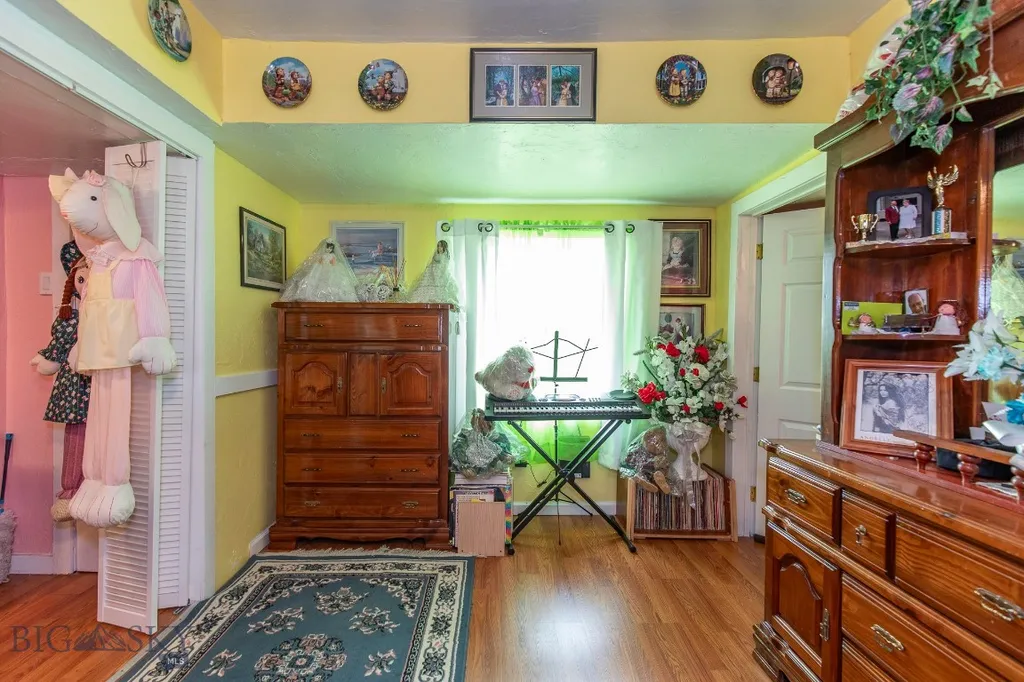 353 Shining Mountains Loop Road Ennis MT 59729