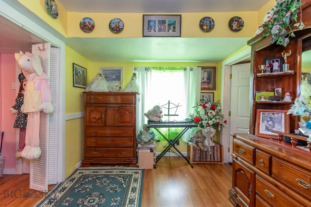 353 Shining Mountains Loop Road Ennis MT 59729
