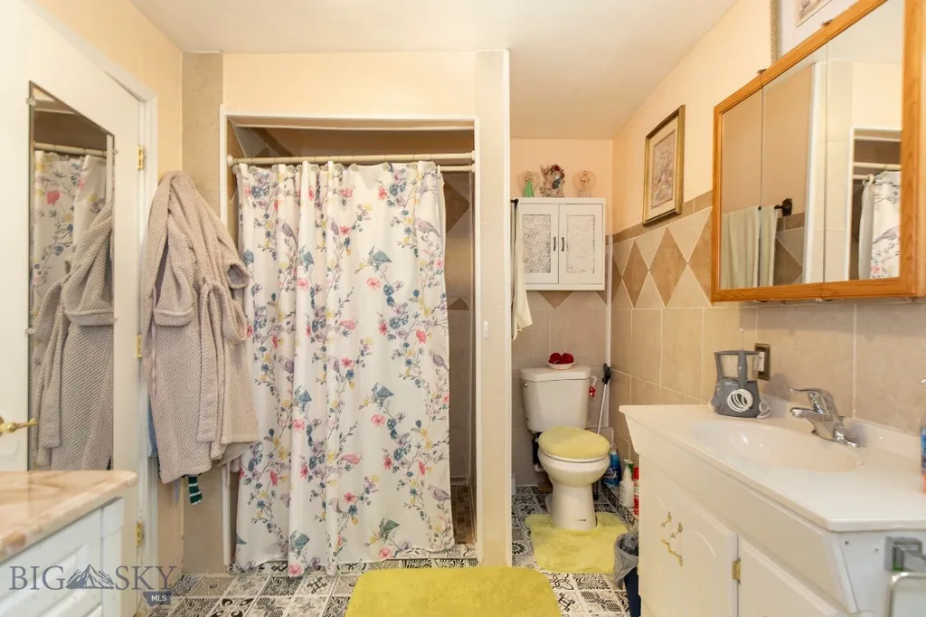 353 Shining Mountains Loop Road Ennis MT 59729