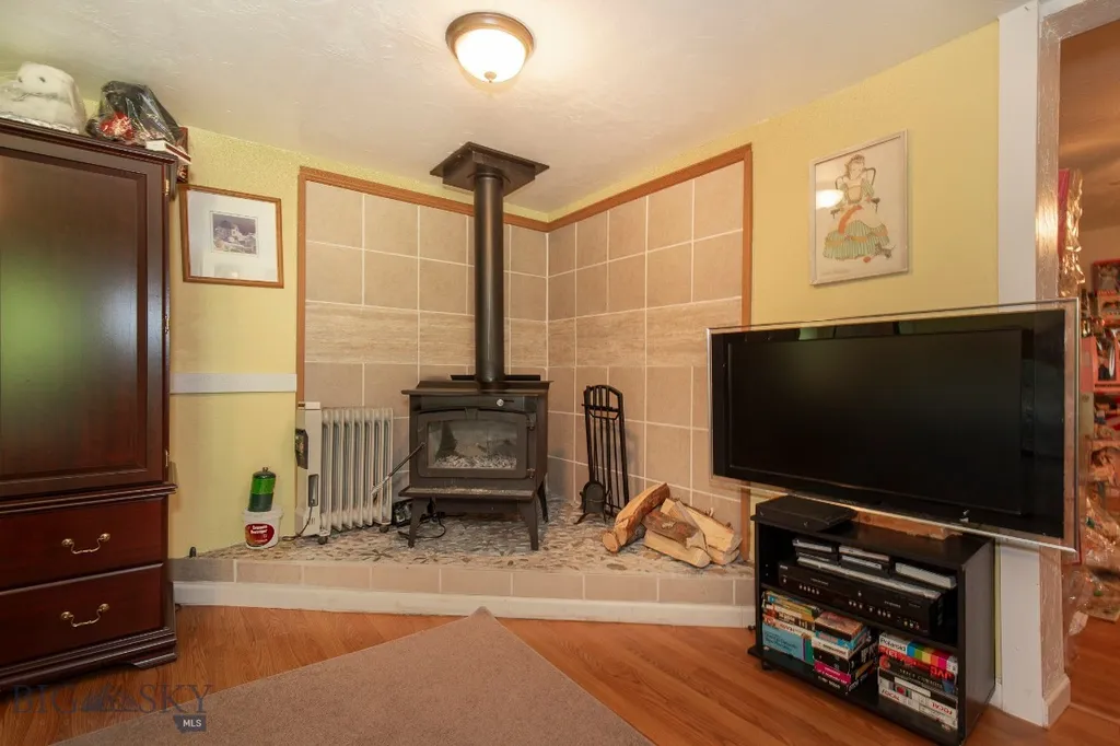 353 Shining Mountains Loop Road Ennis MT 59729