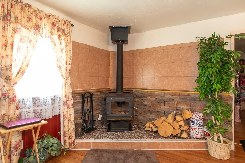 353 Shining Mountains Loop Road Ennis MT 59729