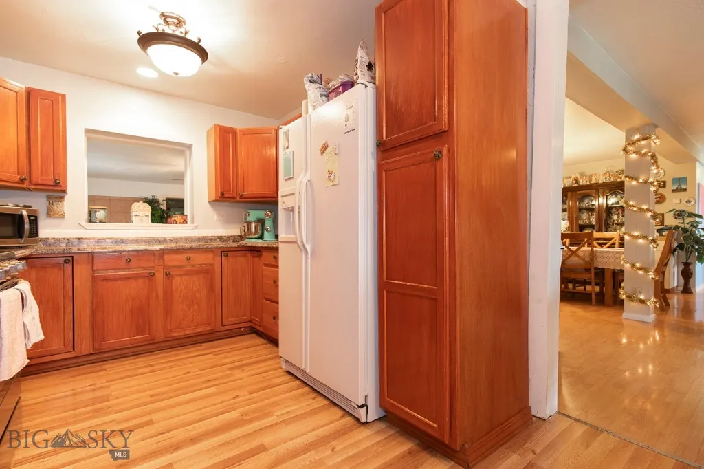 353 Shining Mountains Loop Road Ennis MT 59729