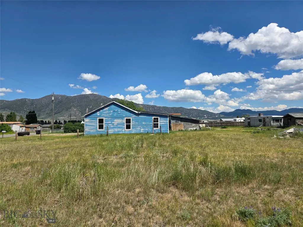 1440 Water Line Butte MT 59701