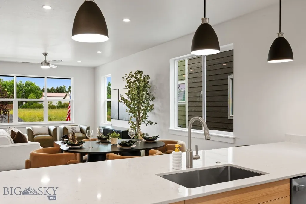 809 Spaniel Lane Belgrade MT 59714