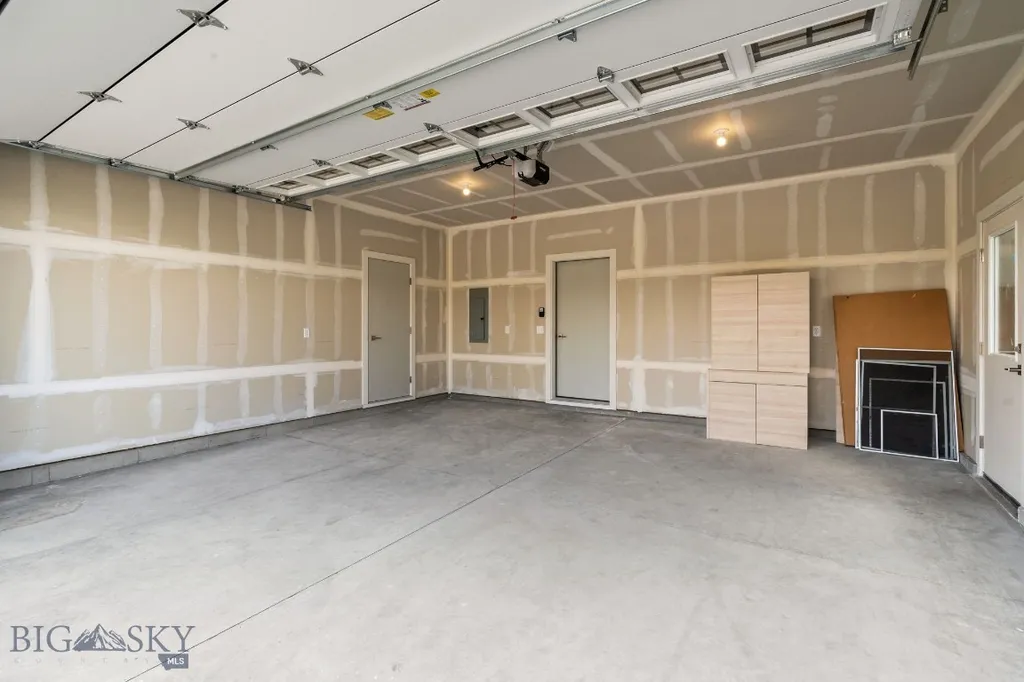 809 Spaniel Lane Belgrade MT 59714