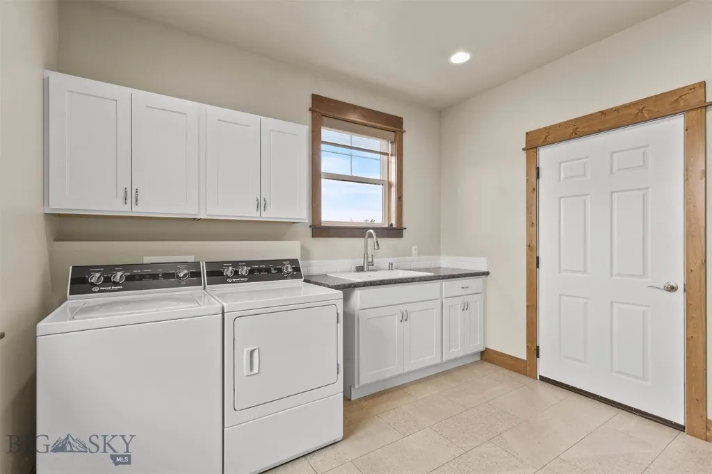 1707 Roundup Boulevard Belgrade MT 59714