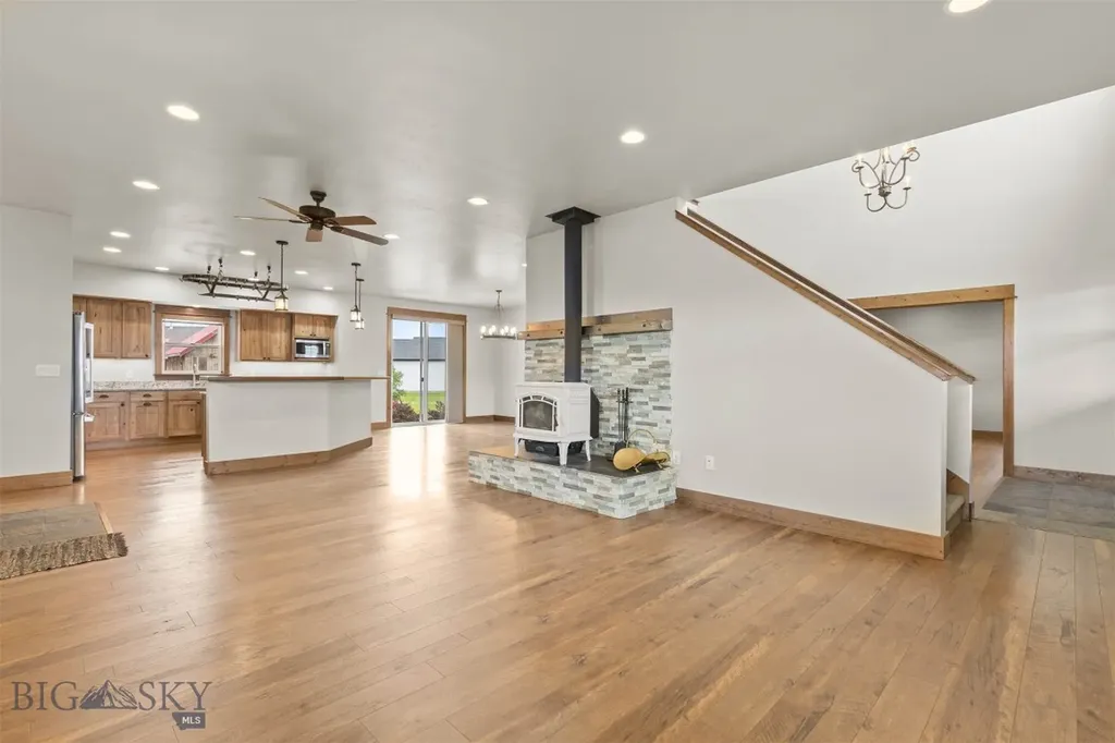 1707 Roundup Boulevard Belgrade MT 59714