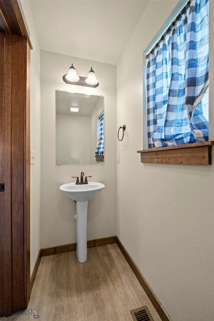 3355 Fen Way Bozeman MT 59718