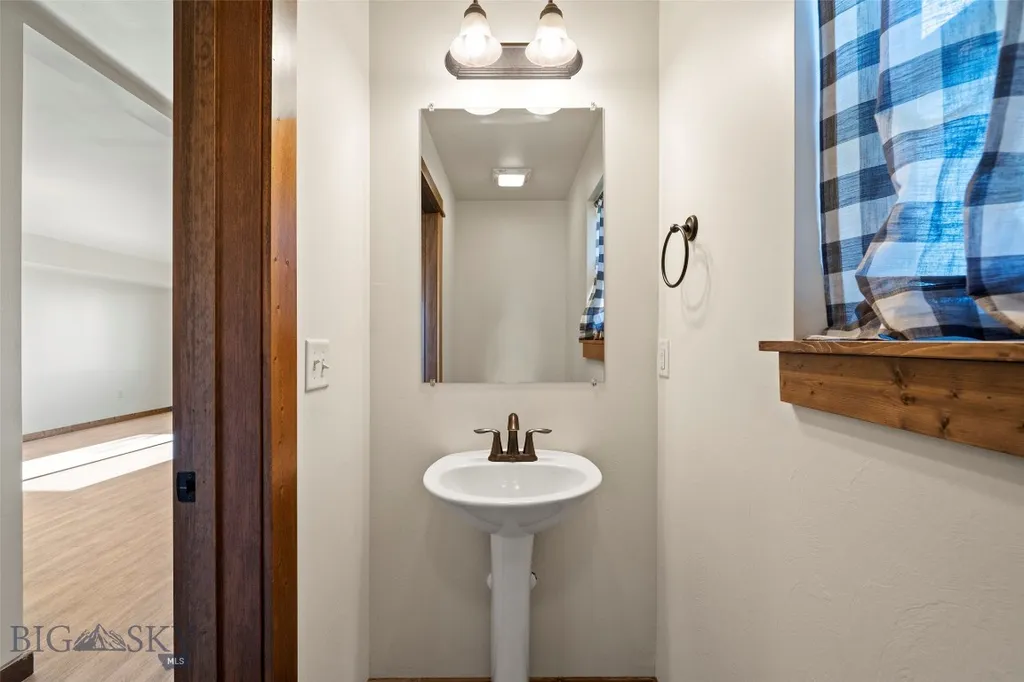 3355 Fen Way Bozeman MT 59718