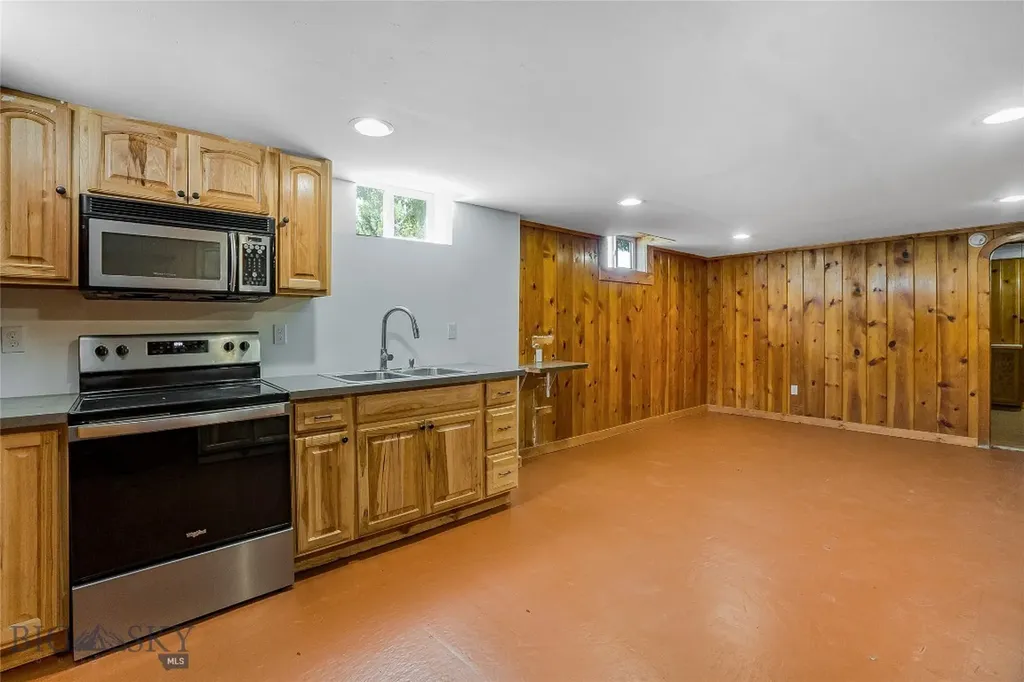 423 S Main Street Three Forks MT 59752