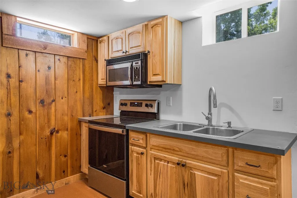 423 S Main Street Three Forks MT 59752