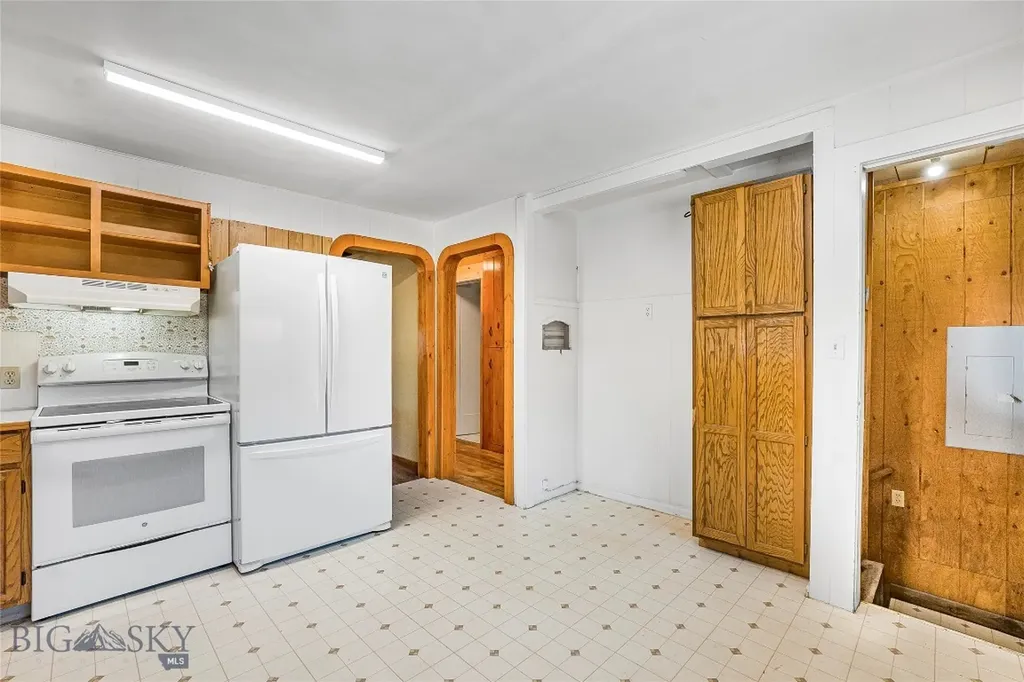 423 S Main Street Three Forks MT 59752