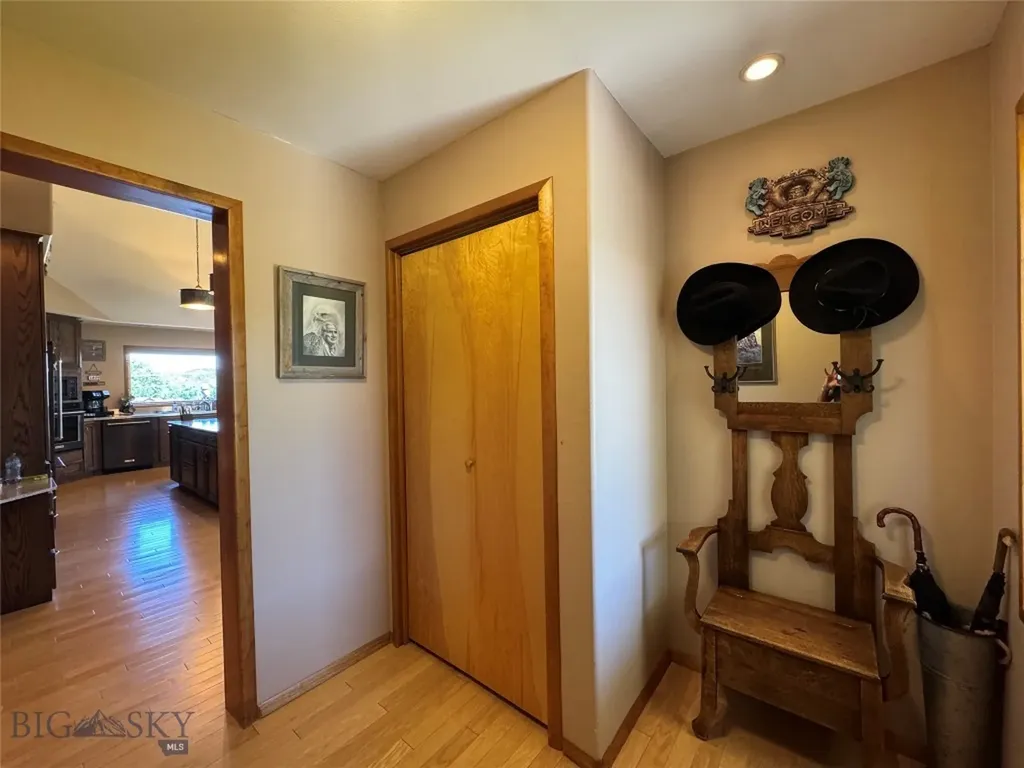 39 Valley View Drive Reed Point MT 59069