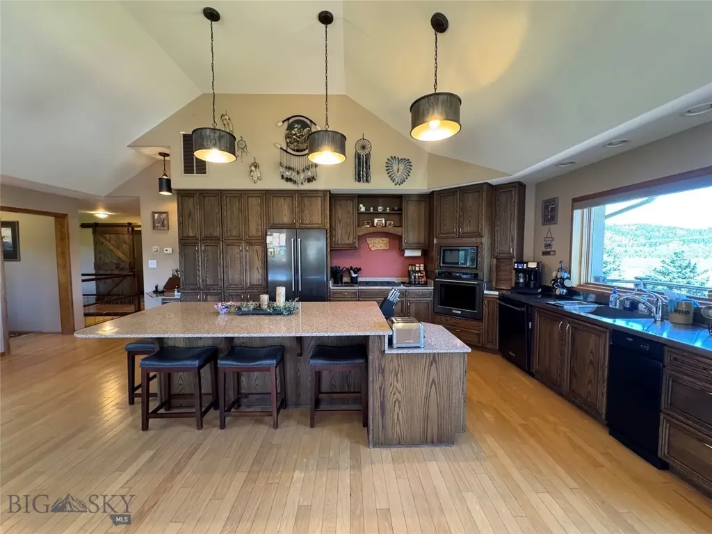 39 Valley View Drive Reed Point MT 59069