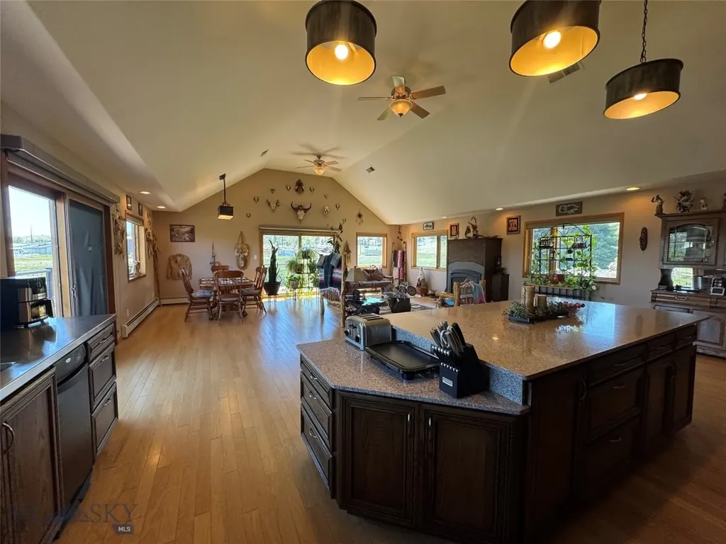 39 Valley View Drive Reed Point MT 59069
