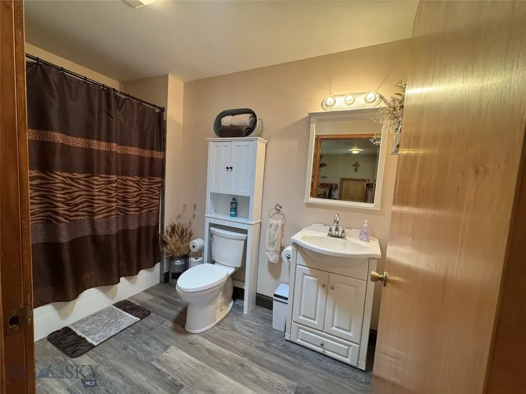 39 Valley View Drive Reed Point MT 59069