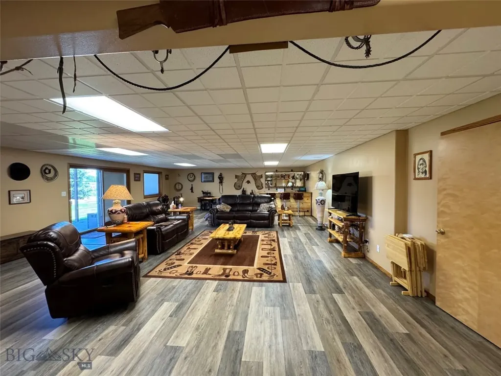 39 Valley View Drive Reed Point MT 59069