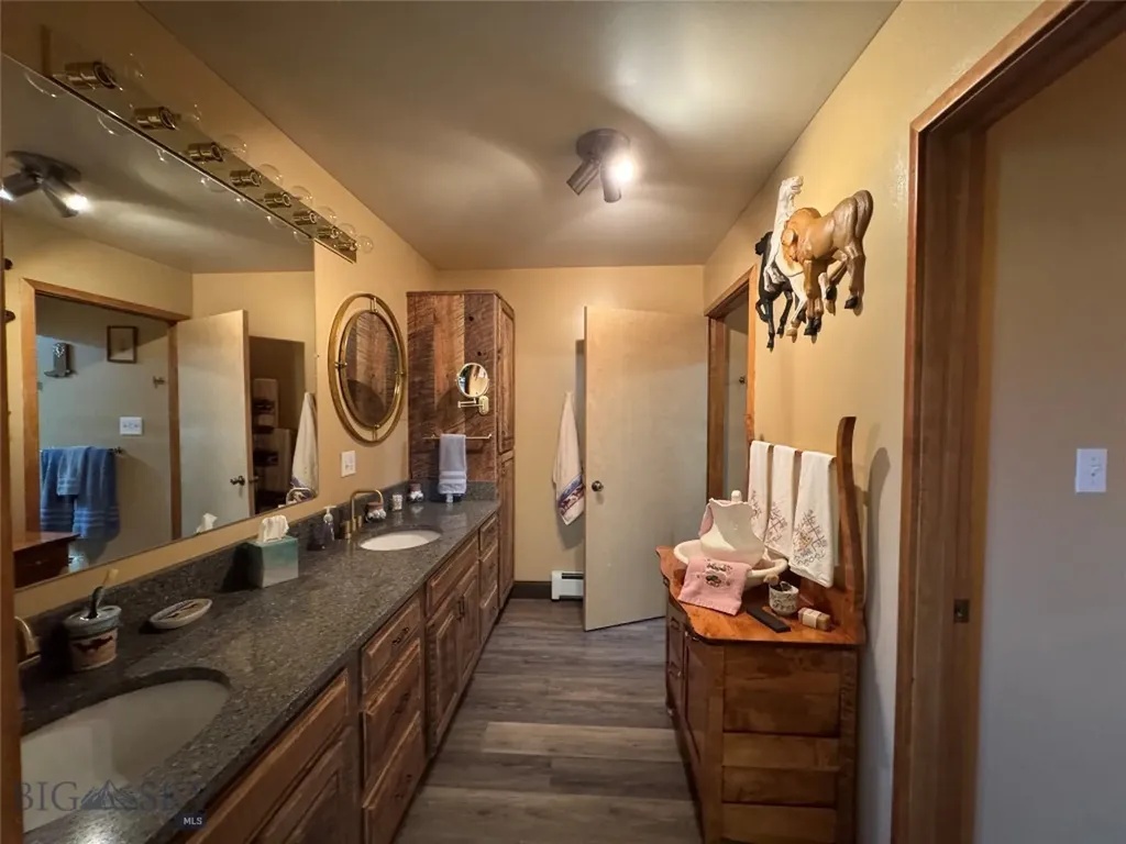 39 Valley View Drive Reed Point MT 59069