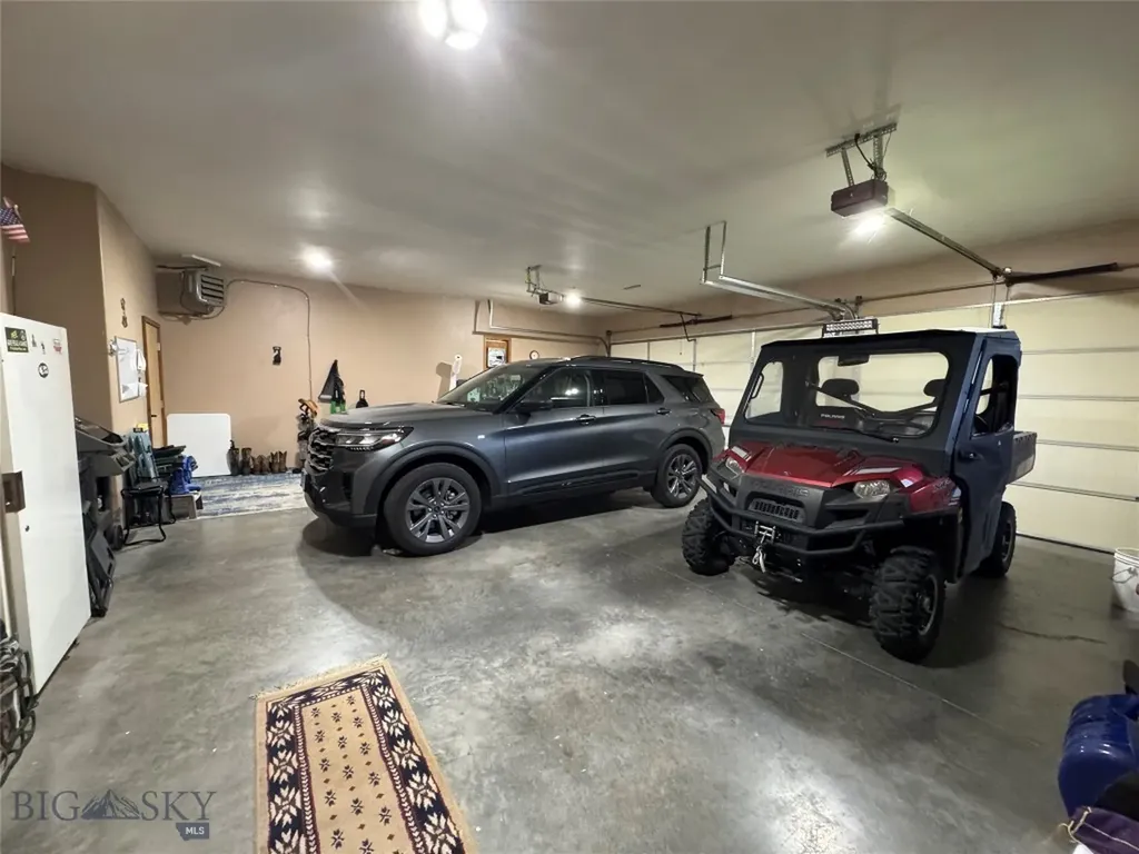 39 Valley View Drive Reed Point MT 59069