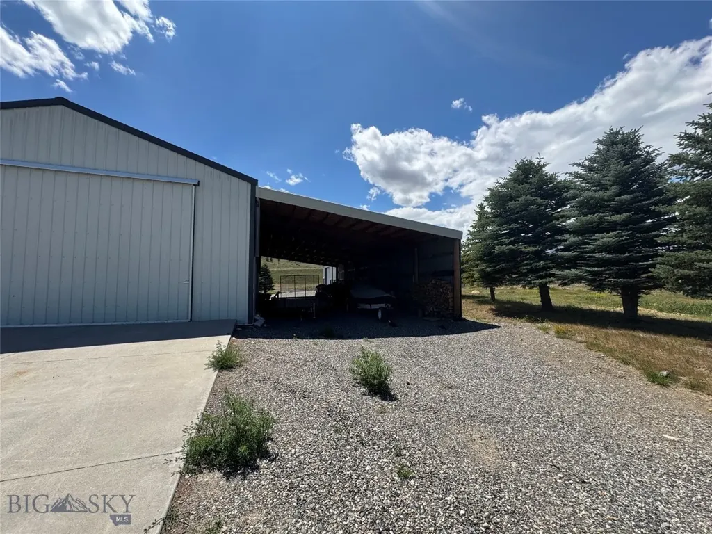 39 Valley View Drive Reed Point MT 59069