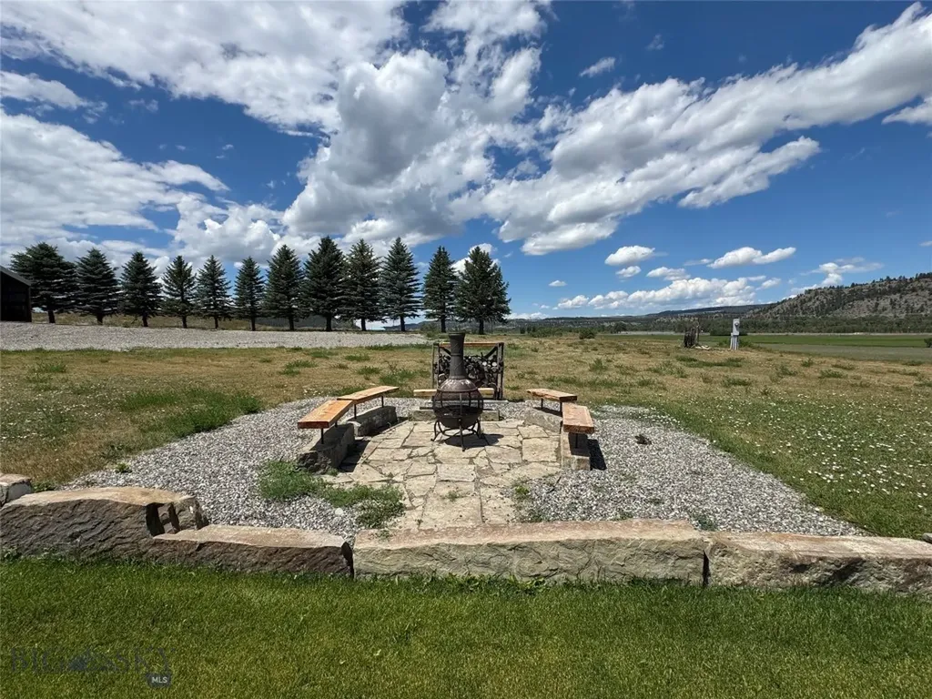 39 Valley View Drive Reed Point MT 59069