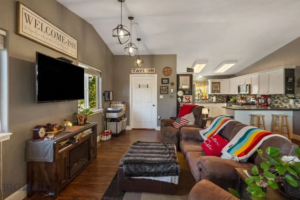 209 N 5th Avenue E Three Forks MT 59752